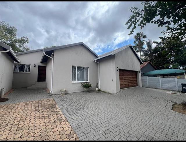 5 BEDROOM PROPERTY TO RENT IN WELTEVREDEN PARK